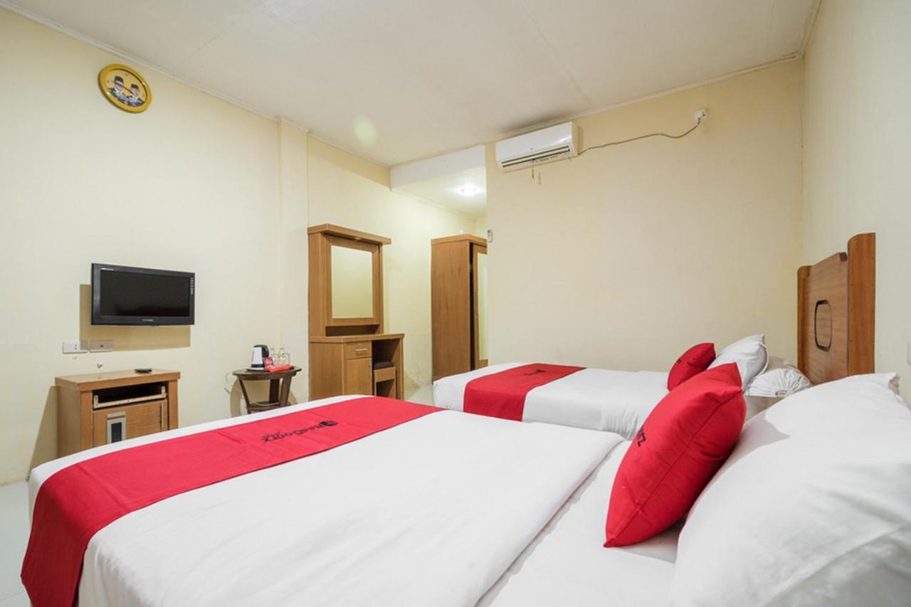 Reddoorz @ Jalan Lintas Sumatera Lahat Exterior photo