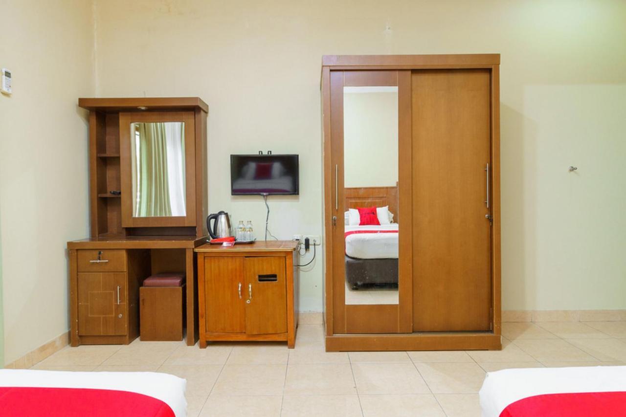 Reddoorz @ Jalan Lintas Sumatera Lahat Exterior photo